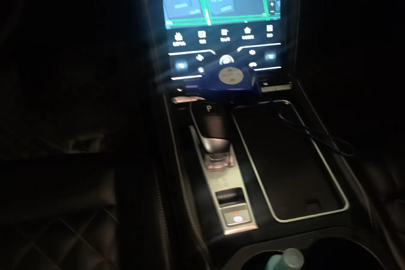 2020 Venucia Star 1.5T 190HP L4 7DCT,autocango,china used car exporter,china ev exporter,chinese used car exporter,chinese used ev exporter