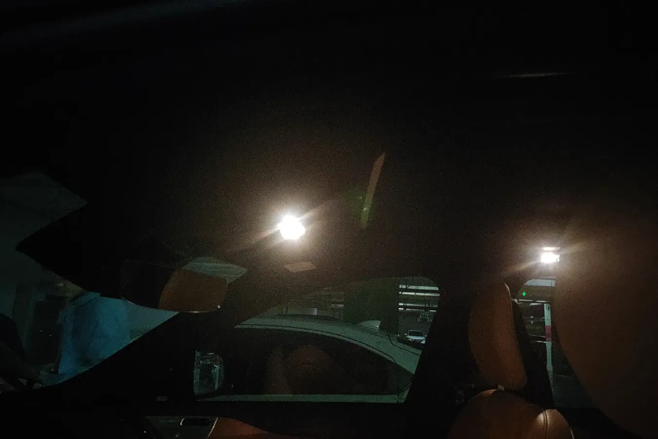 2017 Volvo XC90 2.0T 320HP L4 8AT,autocango,china used car exporter,china ev exporter,chinese used car exporter,chinese used ev exporter