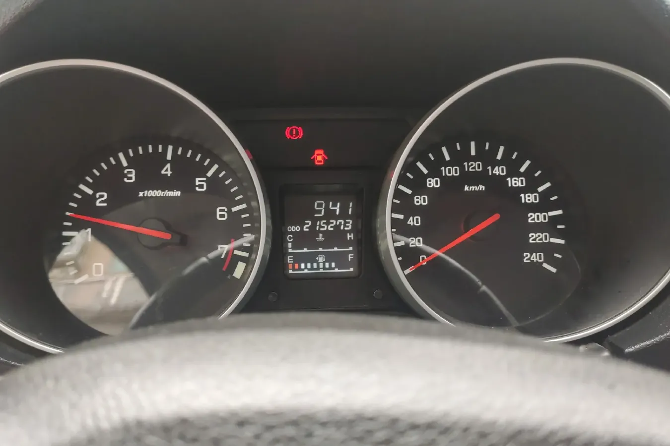 2013 FAW Senia S80 1.5L 109HP L4 5MT,autocango,china used car exporter,china ev exporter,chinese used car exporter,chinese used ev exporter