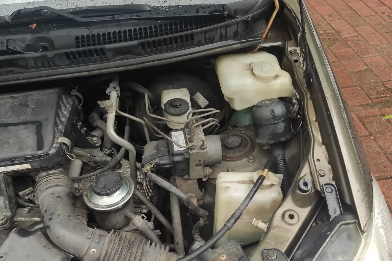 2013 FAW Senia S80 1.5L 109HP L4 5MT,autocango,china used car exporter,china ev exporter,chinese used car exporter,chinese used ev exporter