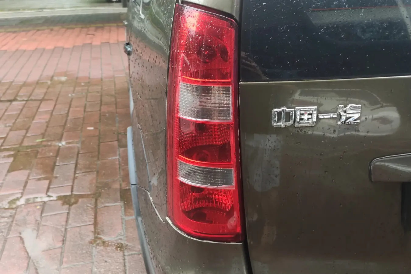 2013 FAW Senia S80 1.5L 109HP L4 5MT,autocango,china used car exporter,china ev exporter,chinese used car exporter,chinese used ev exporter