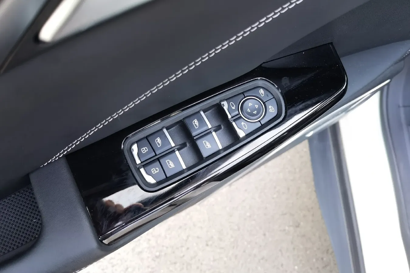 2021 Neta U BEV,autocango,china used car exporter,china ev exporter,chinese used car exporter,chinese used ev exporter