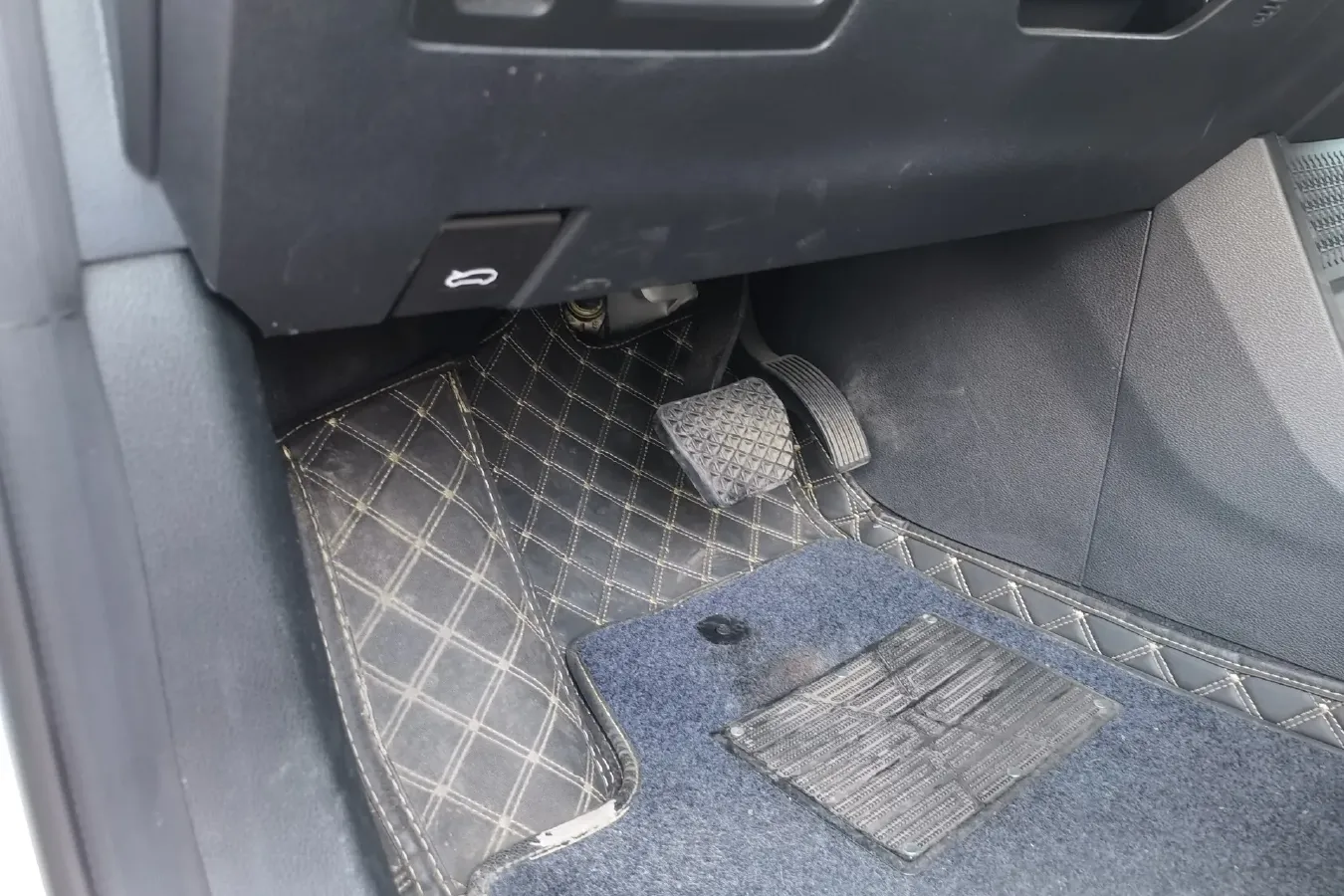 2021 Neta U BEV,autocango,china used car exporter,china ev exporter,chinese used car exporter,chinese used ev exporter