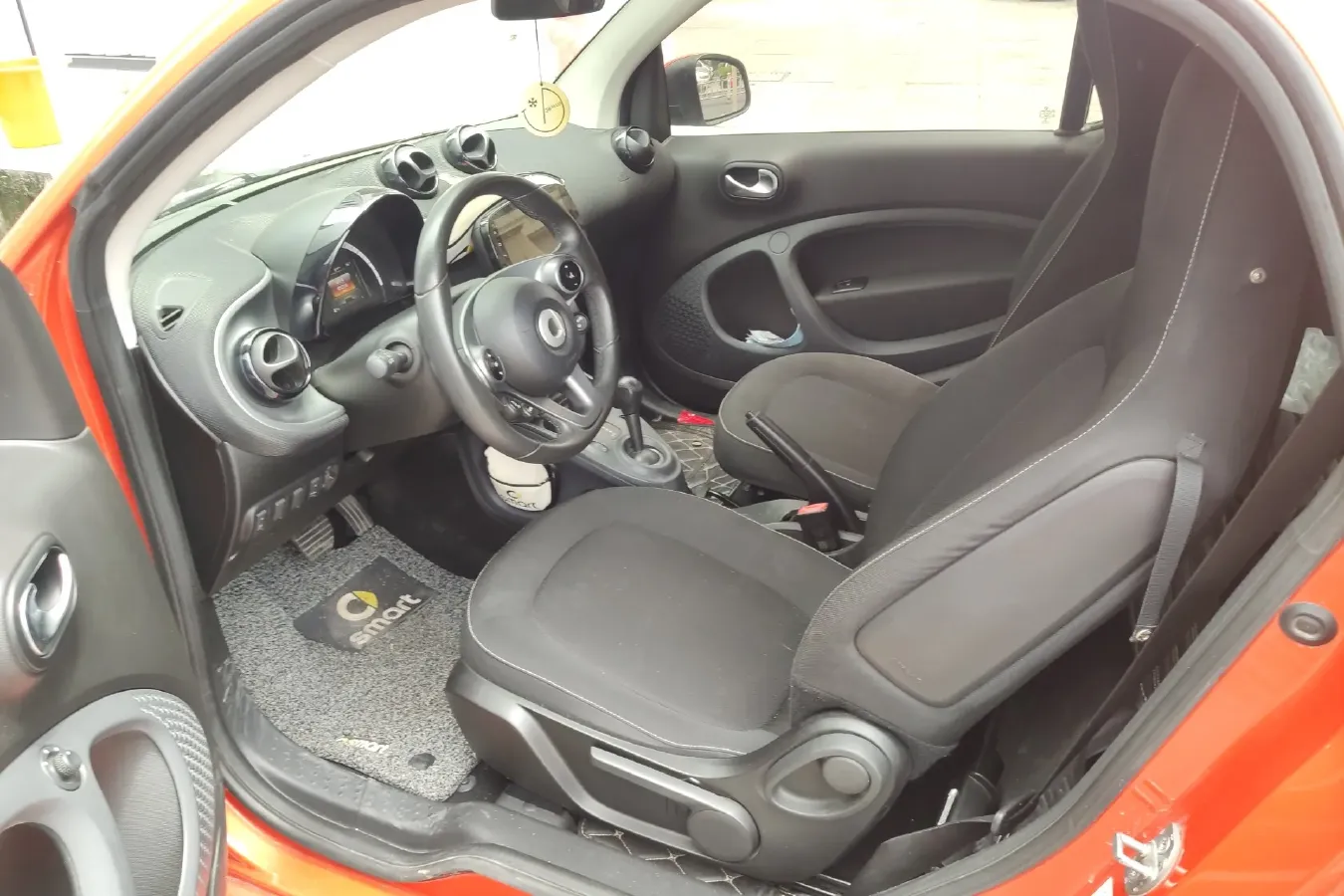 2015 Smart smart fortwo 1.0L 71HP L3 6DCT,autocango,china used car exporter,china ev exporter,chinese used car exporter,chinese used ev exporter