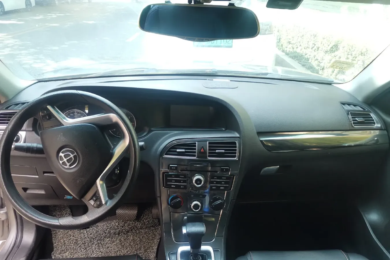 2012 Brilliance Auto V5 1.5T 136HP L4 5AT,autocango,china used car exporter,china ev exporter,chinese used car exporter,chinese used ev exporter