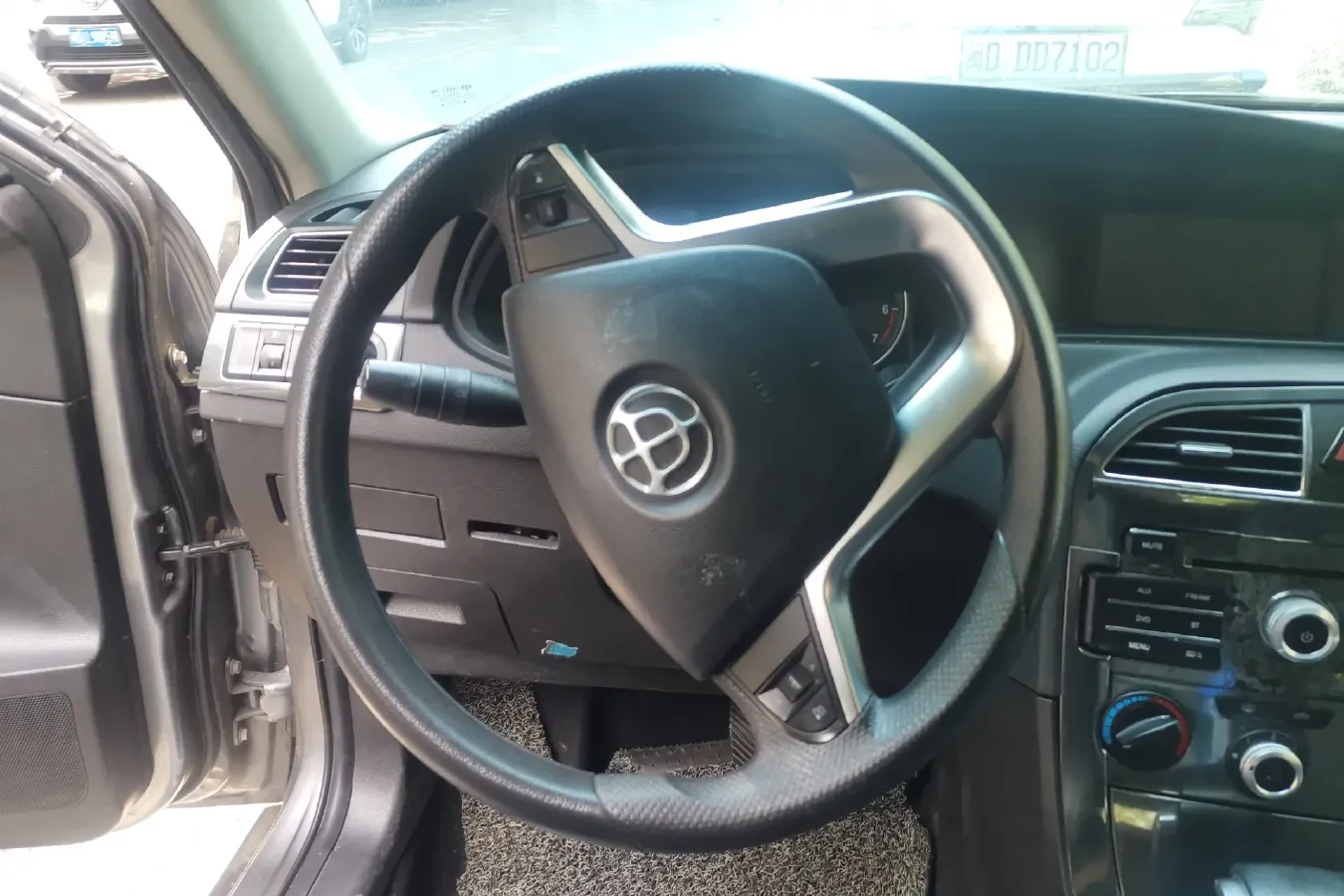 2012 Brilliance Auto V5 1.5T 136HP L4 5AT,autocango,china used car exporter,china ev exporter,chinese used car exporter,chinese used ev exporter