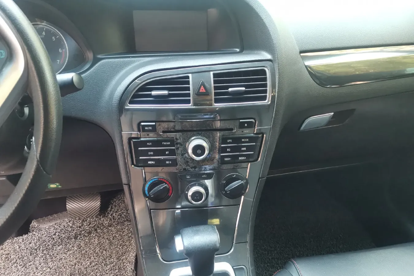 2012 Brilliance Auto V5 1.5T 136HP L4 5AT,autocango,china used car exporter,china ev exporter,chinese used car exporter,chinese used ev exporter