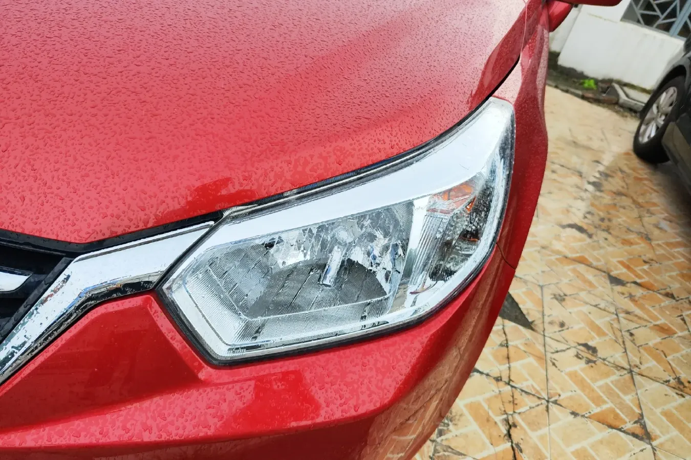 2015 Venucia R50 1.6L 117HP L4 4AT,autocango,china used car exporter,china ev exporter,chinese used car exporter,chinese used ev exporter