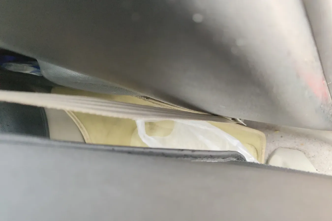 2015 Venucia R50 1.6L 117HP L4 4AT,autocango,china used car exporter,china ev exporter,chinese used car exporter,chinese used ev exporter