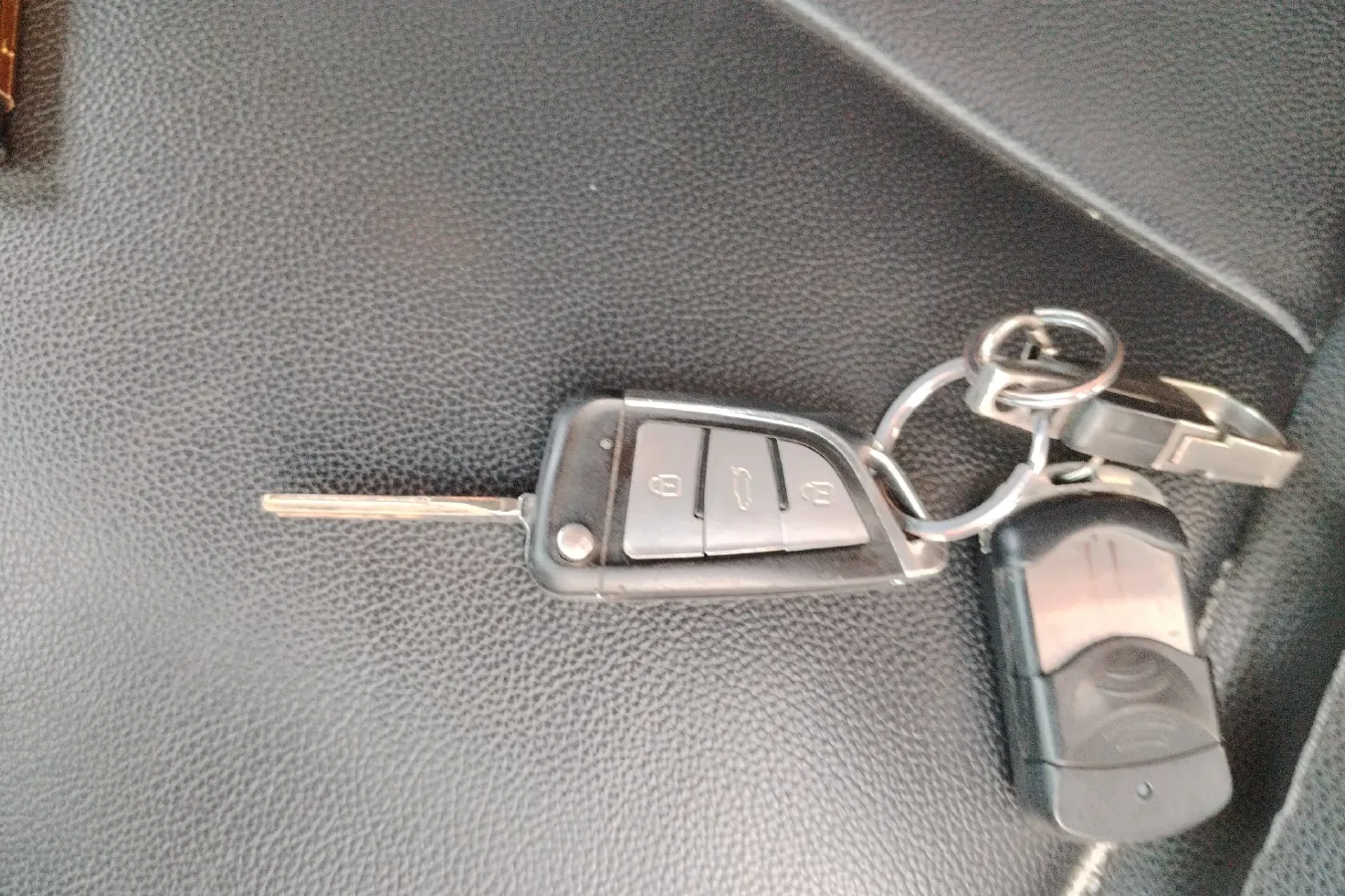 2018 JMC YuHu 5 2.4T 140HP L4 5MT,autocango,china used car exporter,china ev exporter,chinese used car exporter,chinese used ev exporter