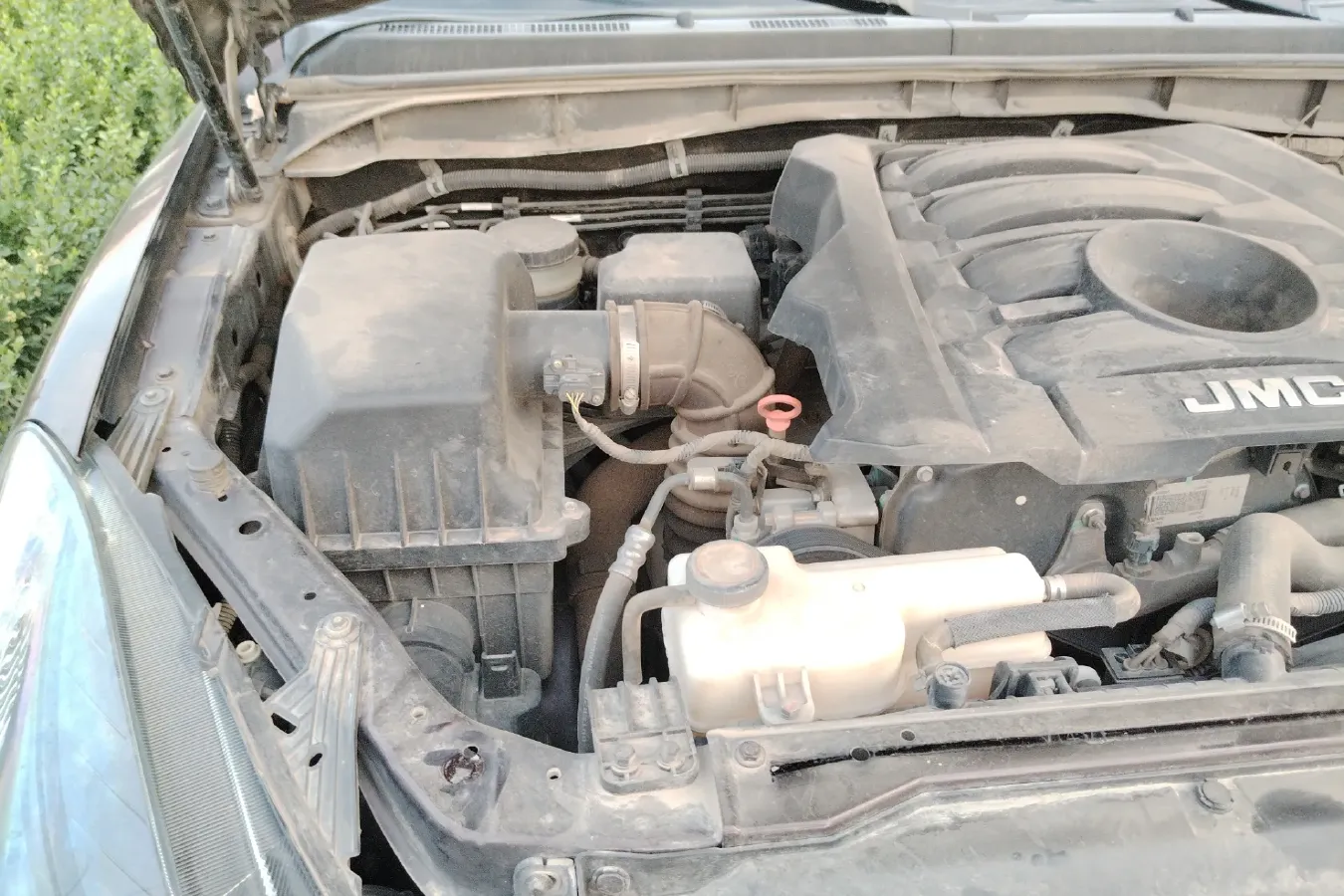 2018 JMC YuHu 5 2.4T 140HP L4 5MT,autocango,china used car exporter,china ev exporter,chinese used car exporter,chinese used ev exporter