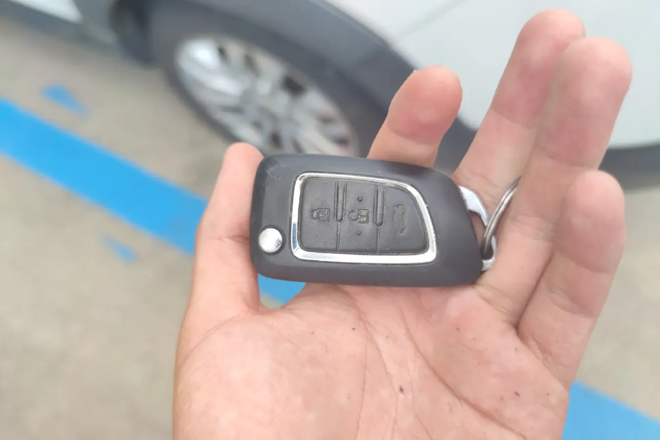 2016 DongFeng Aeolus AX3 1.5L 116HP L4 5MT,autocango,china used car exporter,china ev exporter,chinese used car exporter,chinese used ev exporter