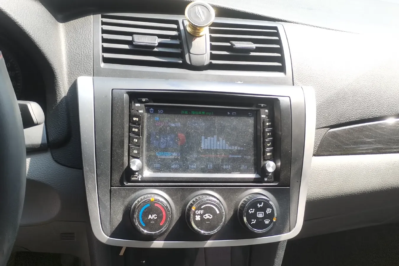 2012 Zotye Z300 1.5L 113HP L4 5MT,autocango,china used car exporter,china ev exporter,chinese used car exporter,chinese used ev exporter