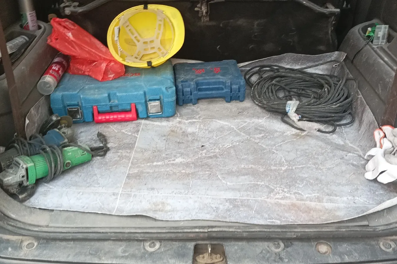 2014 FAW Senia S80 1.5L 109HP L4 5MT,autocango,china used car exporter,china ev exporter,chinese used car exporter,chinese used ev exporter