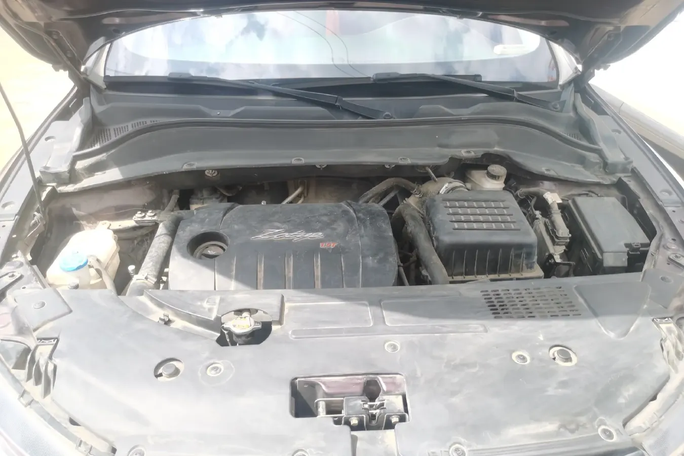 2017 Zotye SR7 1.5T 150HP L4 5MT,autocango,china used car exporter,china ev exporter,chinese used car exporter,chinese used ev exporter