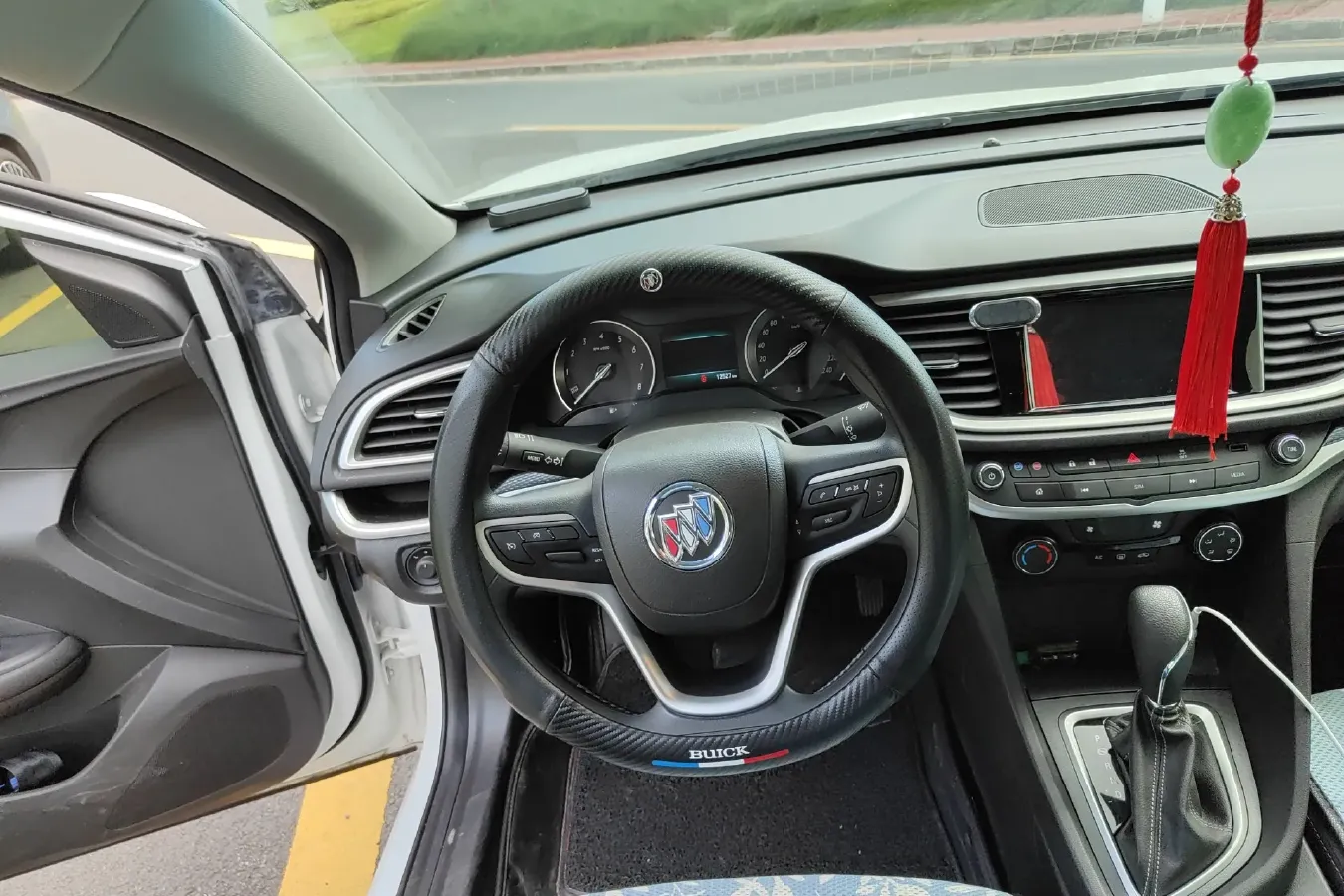 2021 Buick Excelle 1.5L 113HP L4 6AT,autocango,china used car exporter,china ev exporter,chinese used car exporter,chinese used ev exporter