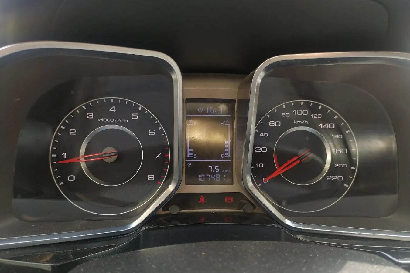 2017 Zotye Damy X5 1.5T 163HP L4 5MT,autocango,china used car exporter,china ev exporter,chinese used car exporter,chinese used ev exporter