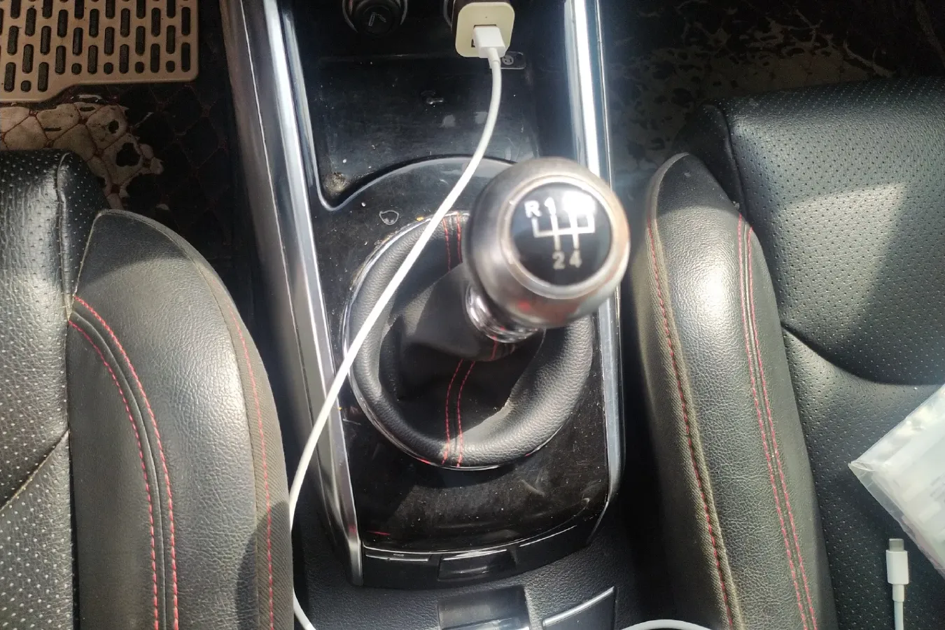 2017 Zotye Damy X5 1.5T 163HP L4 5MT,autocango,china used car exporter,china ev exporter,chinese used car exporter,chinese used ev exporter