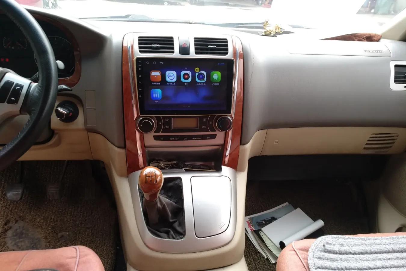 2010 JinBei Grace 2.7L 151HP L4 5MT,autocango,china used car exporter,china ev exporter,chinese used car exporter,chinese used ev exporter