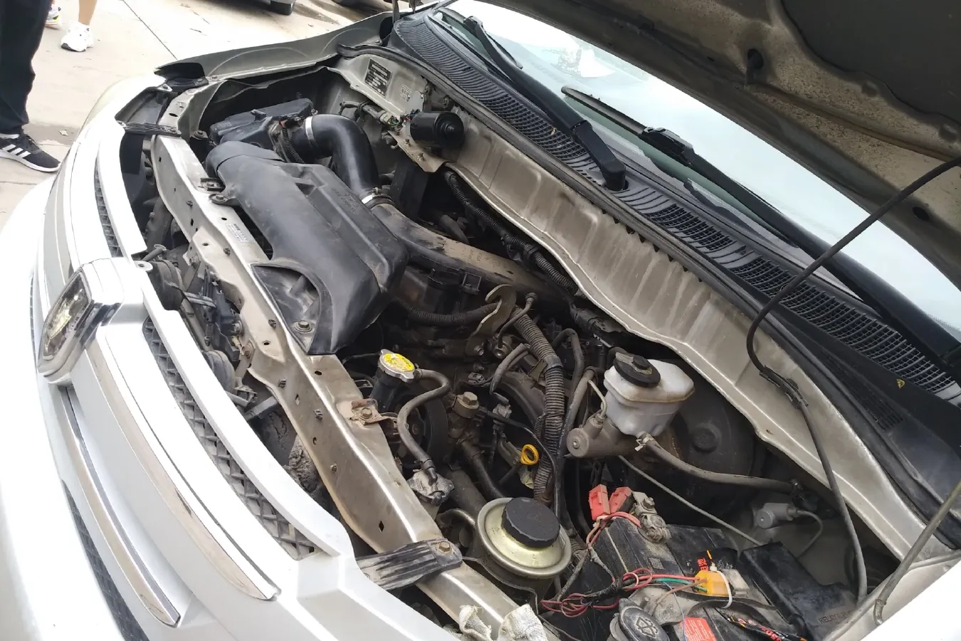 2010 JinBei Grace 2.7L 151HP L4 5MT,autocango,china used car exporter,china ev exporter,chinese used car exporter,chinese used ev exporter