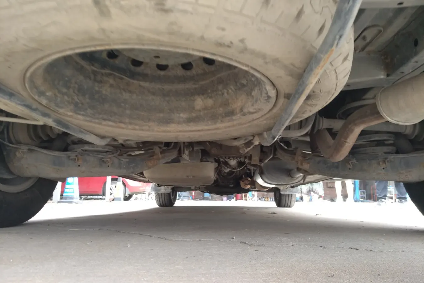 2010 JinBei Grace 2.7L 151HP L4 5MT,autocango,china used car exporter,china ev exporter,chinese used car exporter,chinese used ev exporter