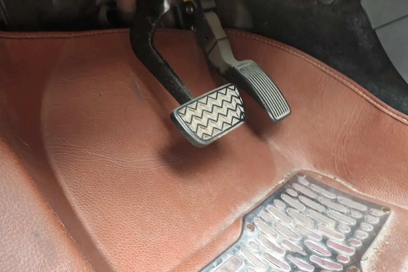 2015 FAW Jumpal D60 1.8L 139HP L4 6AT,autocango,china used car exporter,china ev exporter,chinese used car exporter,chinese used ev exporter