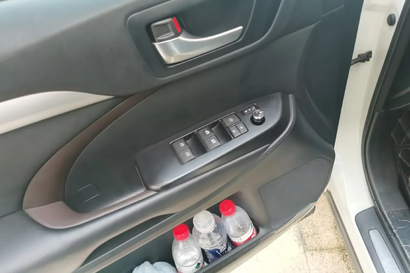 2018 Toyota Highlander 2.0T 220HP L4 6AT,autocango,china used car exporter,china ev exporter,chinese used car exporter,chinese used ev exporter