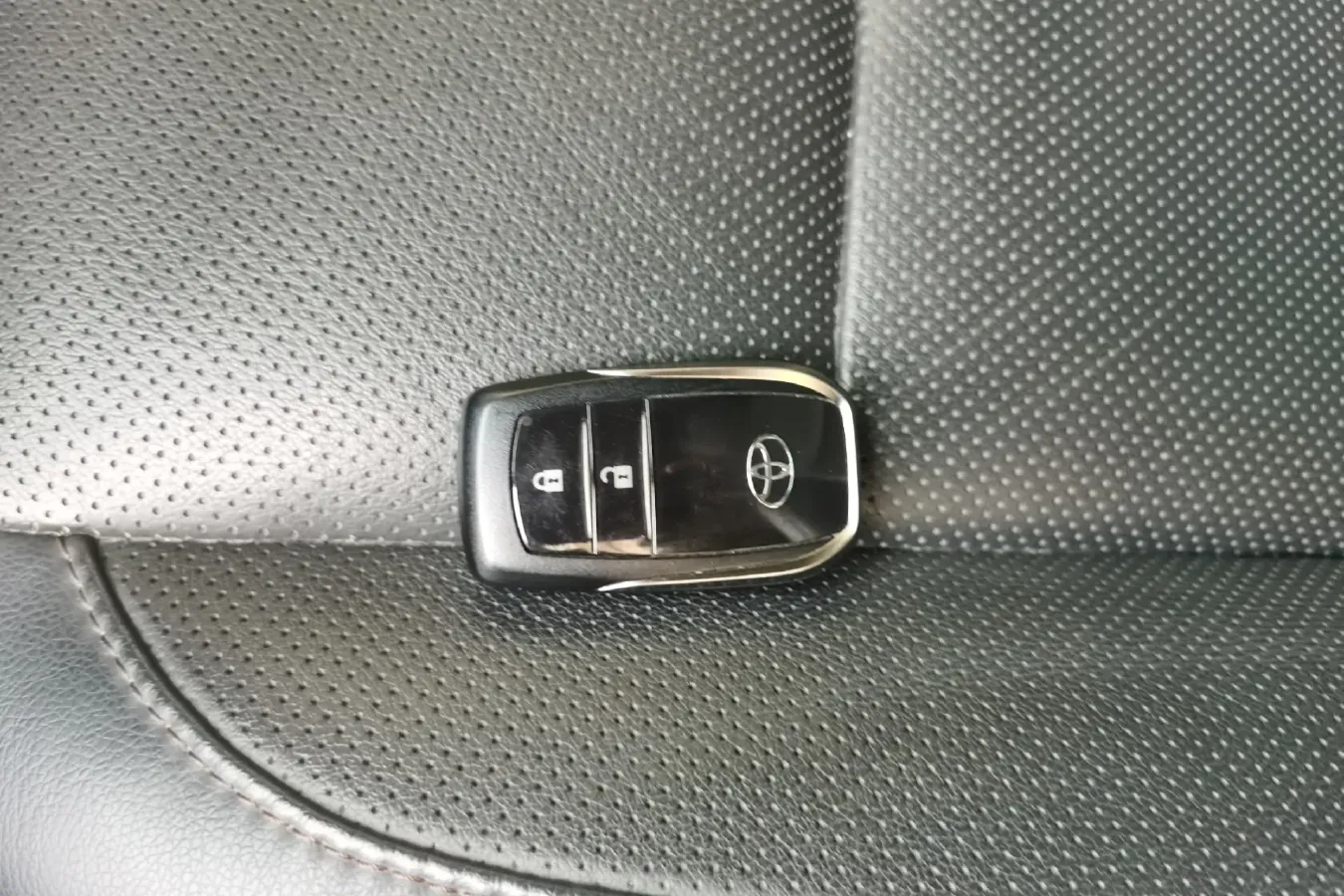 2018 Toyota Highlander 2.0T 220HP L4 6AT,autocango,china used car exporter,china ev exporter,chinese used car exporter,chinese used ev exporter