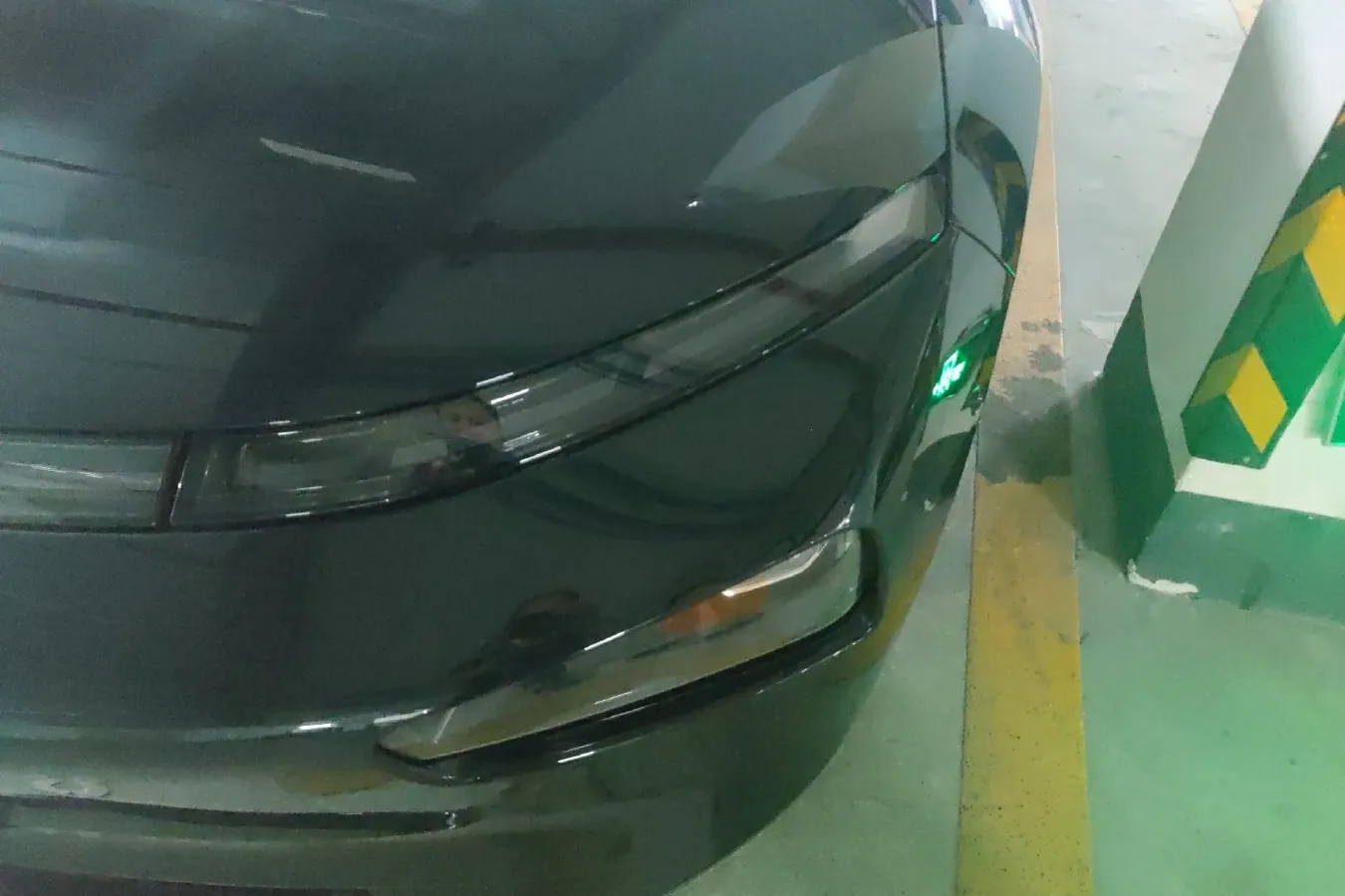 2022 Xpeng P7 BEV 77.9KWH,autocango,china used car exporter,china ev exporter,chinese used car exporter,chinese used ev exporter