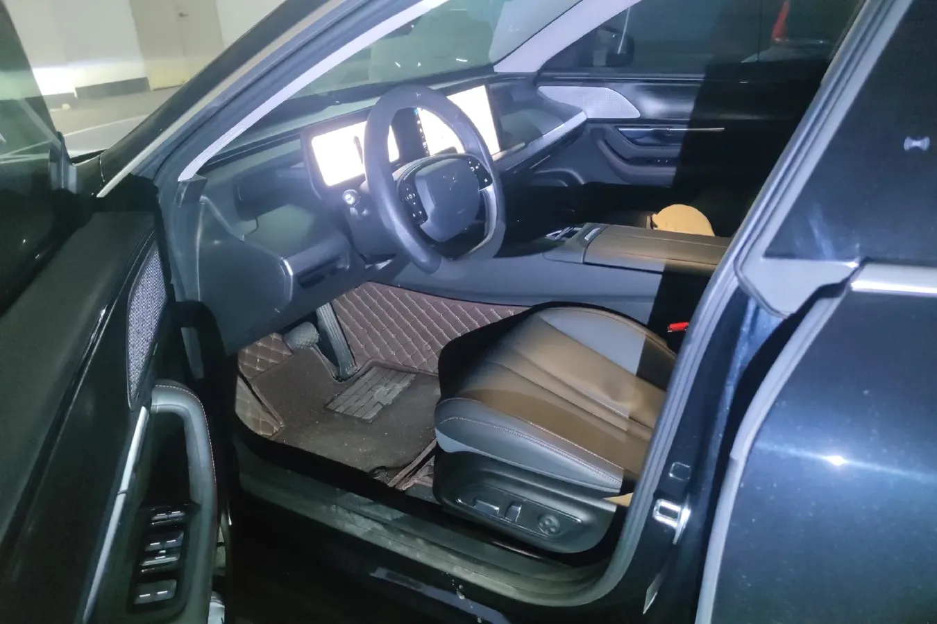 2022 Xpeng P7 BEV 77.9KWH,autocango,china used car exporter,china ev exporter,chinese used car exporter,chinese used ev exporter