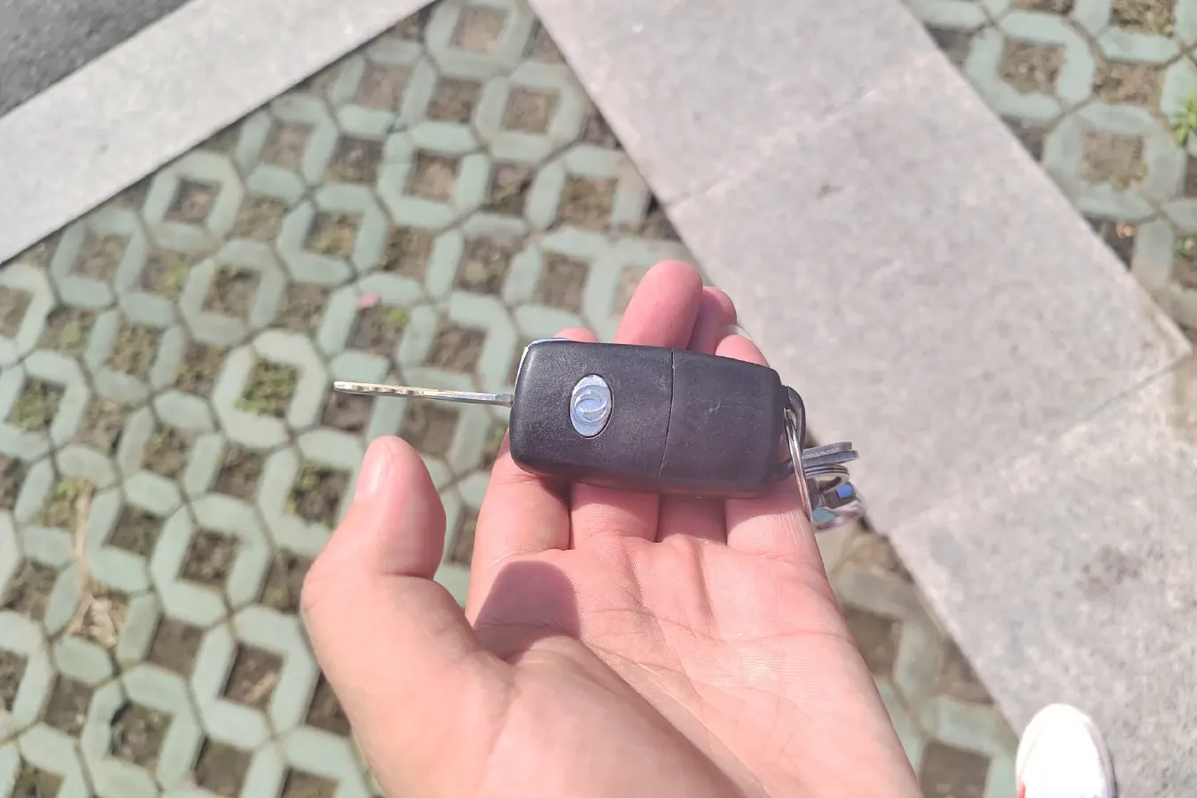 2016 DongFeng Forthing S500 1.5L 120HP L4 5MT,autocango,china used car exporter,china ev exporter,chinese used car exporter,chinese used ev exporter