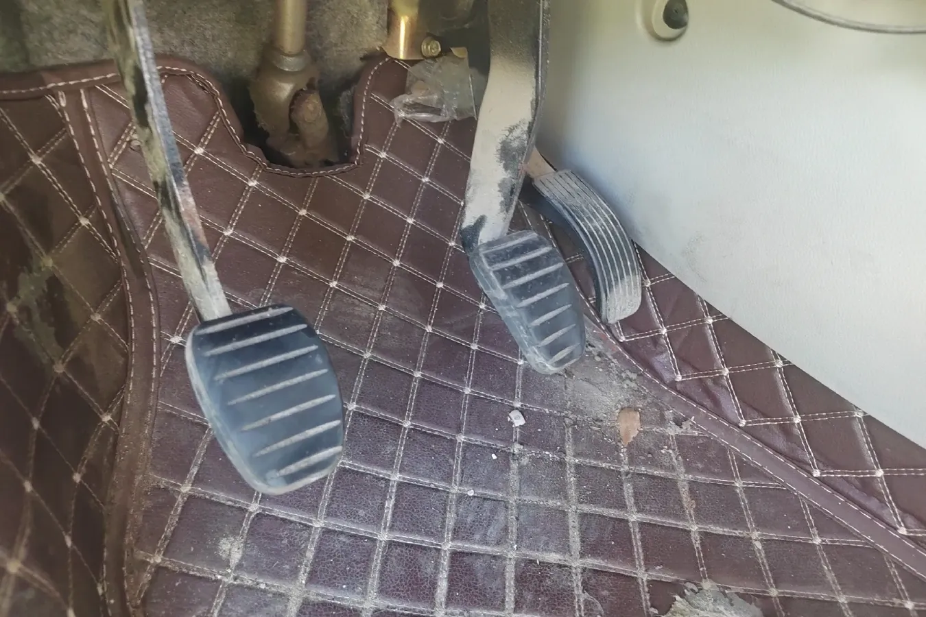 2016 DongFeng Forthing S500 1.5L 120HP L4 5MT,autocango,china used car exporter,china ev exporter,chinese used car exporter,chinese used ev exporter