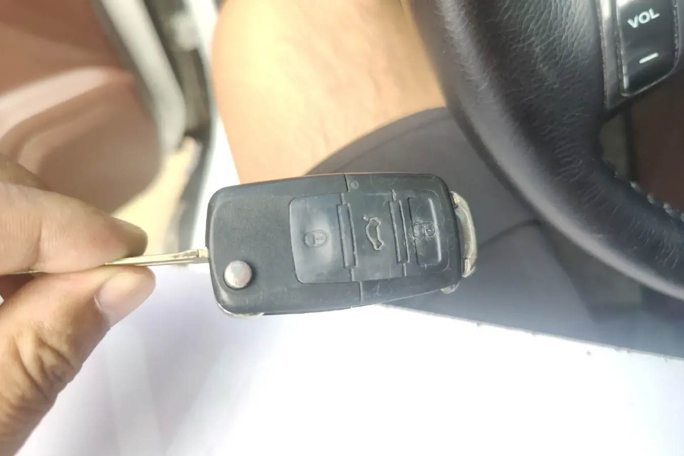 2016 DongFeng Forthing SX6 1.6L 122HP L4 CVT,autocango,china used car exporter,china ev exporter,chinese used car exporter,chinese used ev exporter