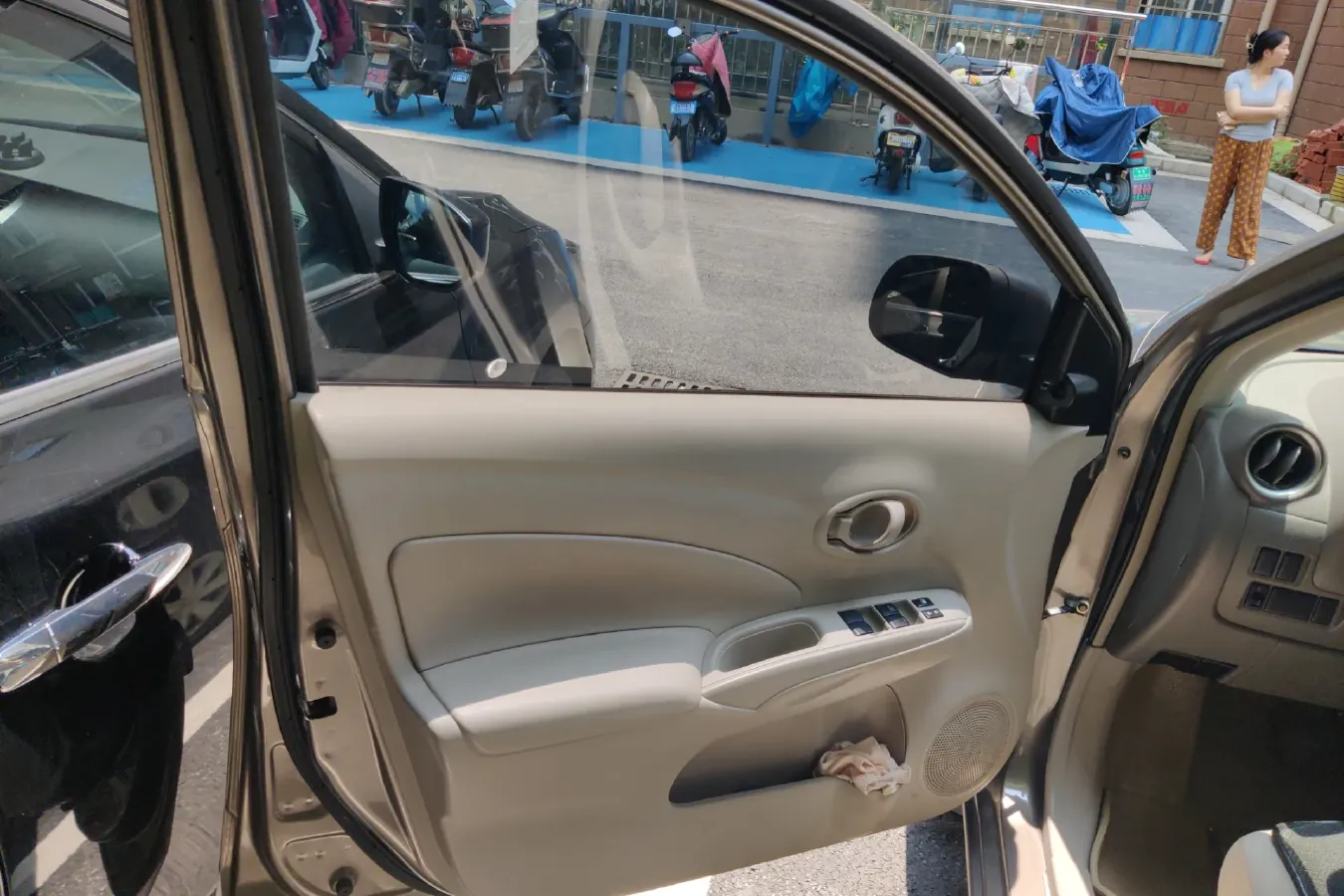 2015 Nissan Sunny 1.5L 112HP L4 CVT,autocango,china used car exporter,china ev exporter,chinese used car exporter,chinese used ev exporter