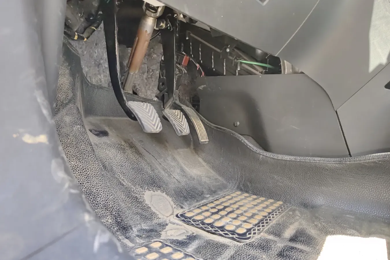 2013 GAC Trumpchi GA3 1.6L 122HP L4 5MT,autocango,china used car exporter,china ev exporter,chinese used car exporter,chinese used ev exporter