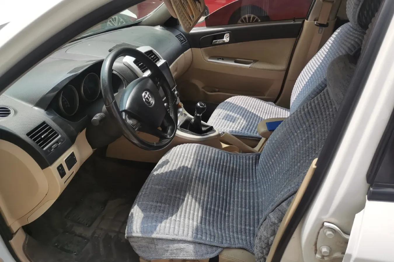 2013 Brilliance Auto H330 1.5L 105HP L4 5MT,autocango,china used car exporter,china ev exporter,chinese used car exporter,chinese used ev exporter