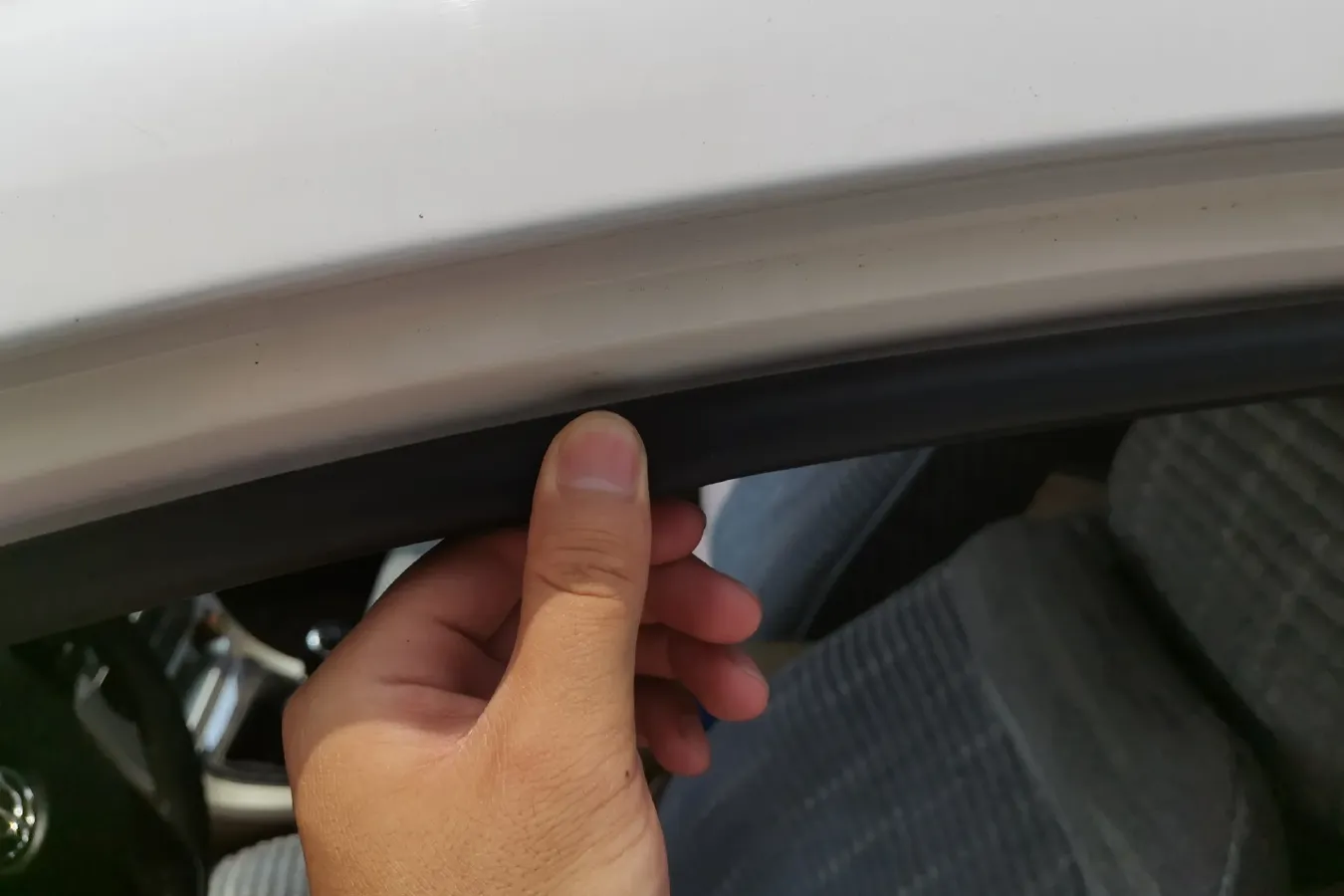 2013 Brilliance Auto H330 1.5L 105HP L4 5MT,autocango,china used car exporter,china ev exporter,chinese used car exporter,chinese used ev exporter