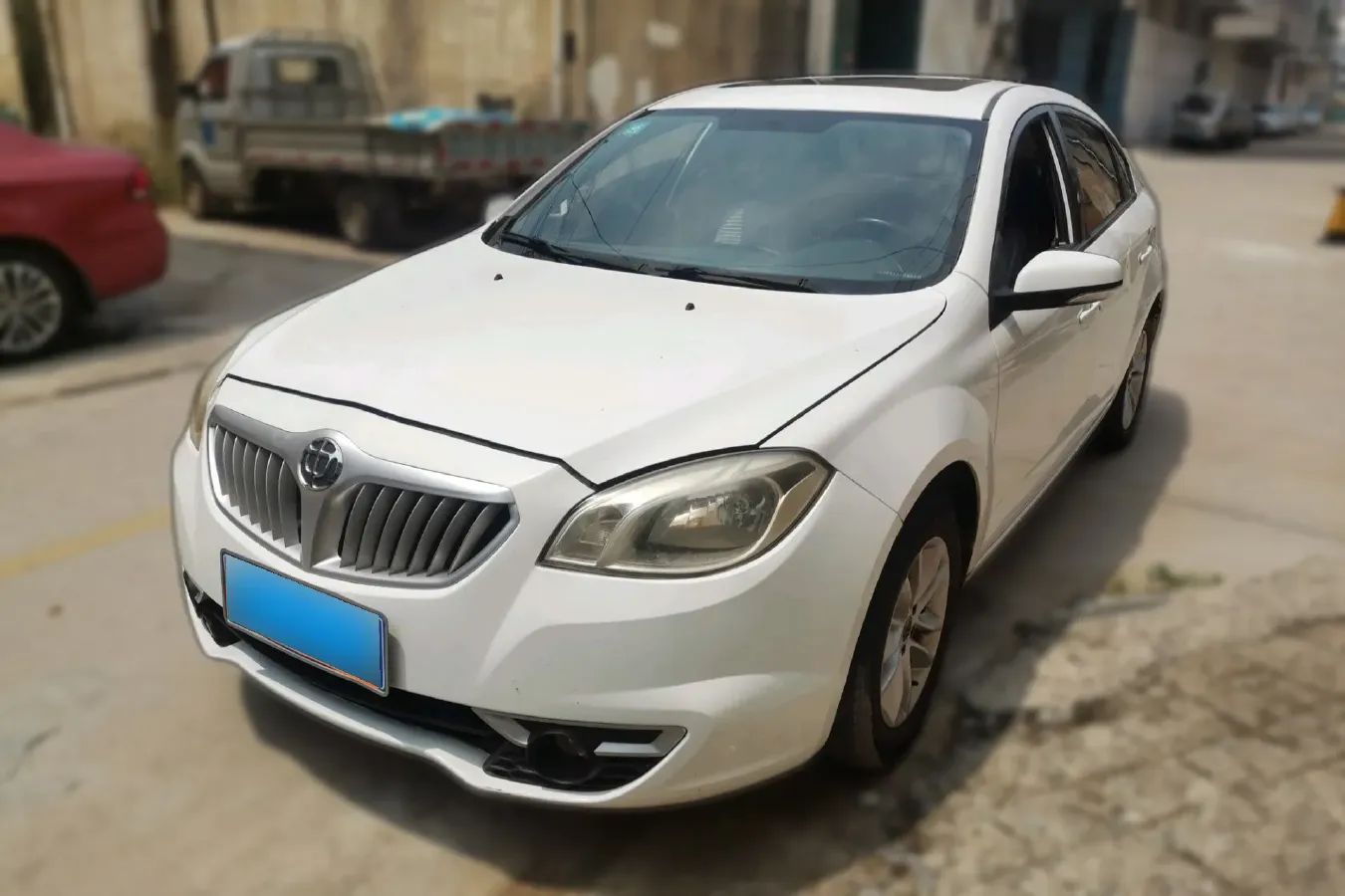 2013 Brilliance Auto H330 1.5L 105HP L4 5MT,autocango,china used car exporter,china ev exporter,chinese used car exporter,chinese used ev exporter