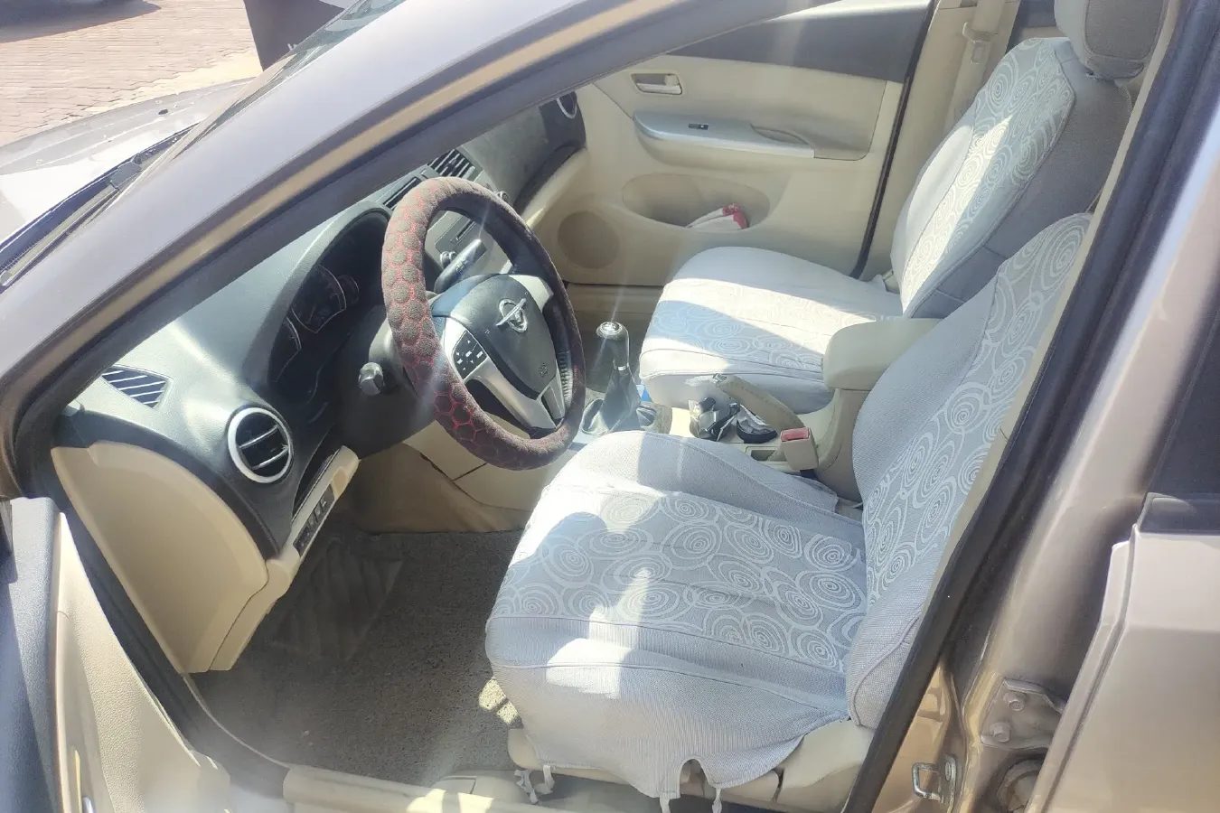 2012 HaiMa Family 1.6L 120HP L4 5MT,autocango,china used car exporter,china ev exporter,chinese used car exporter,chinese used ev exporter