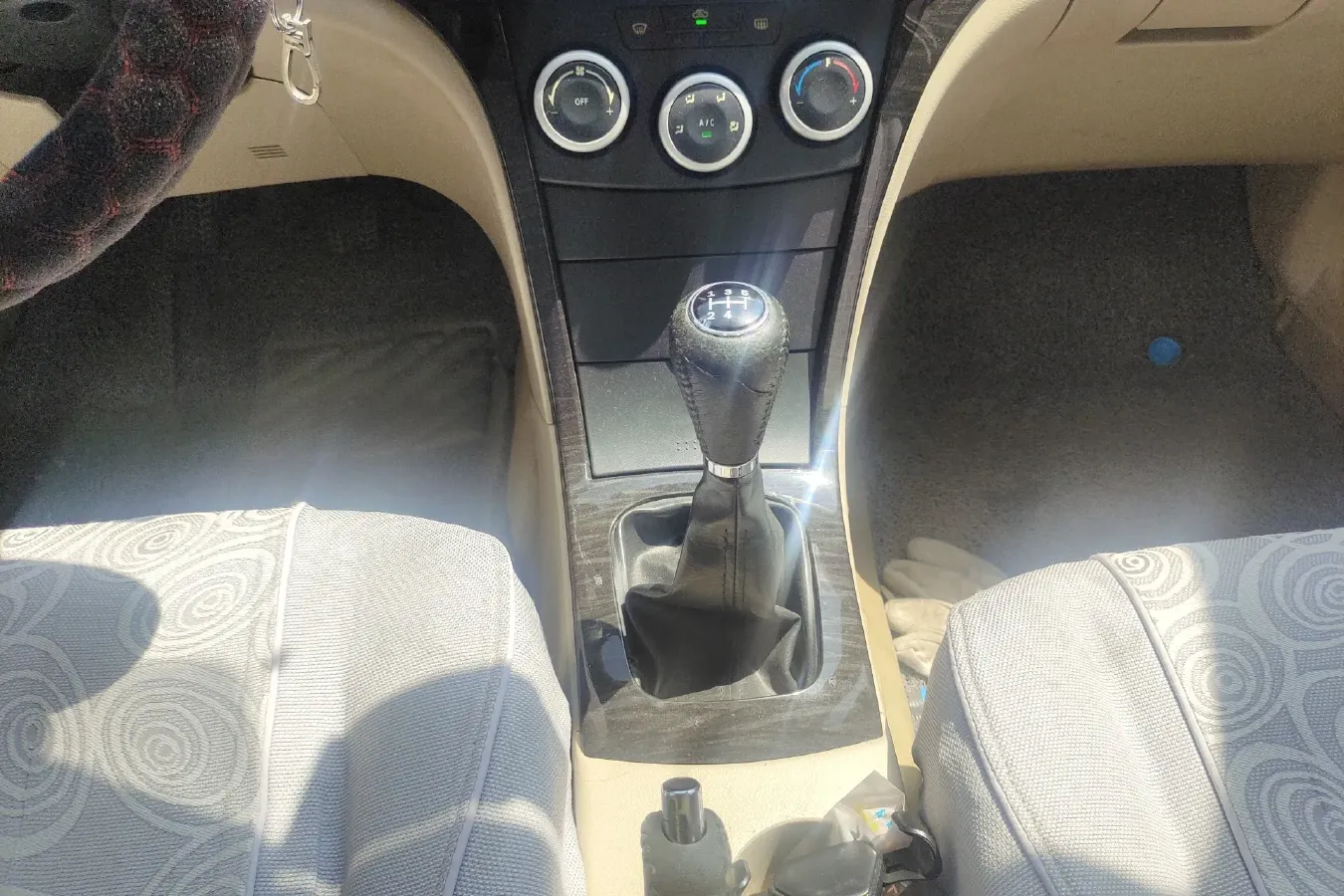 2012 HaiMa Family 1.6L 120HP L4 5MT,autocango,china used car exporter,china ev exporter,chinese used car exporter,chinese used ev exporter