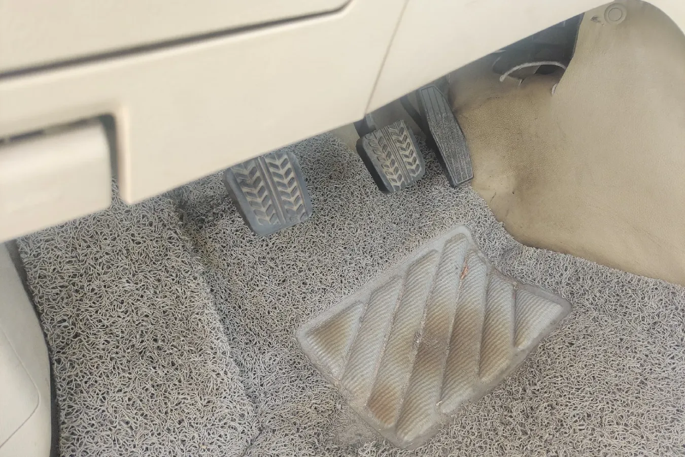 2012 HaiMa Family 1.6L 120HP L4 5MT,autocango,china used car exporter,china ev exporter,chinese used car exporter,chinese used ev exporter