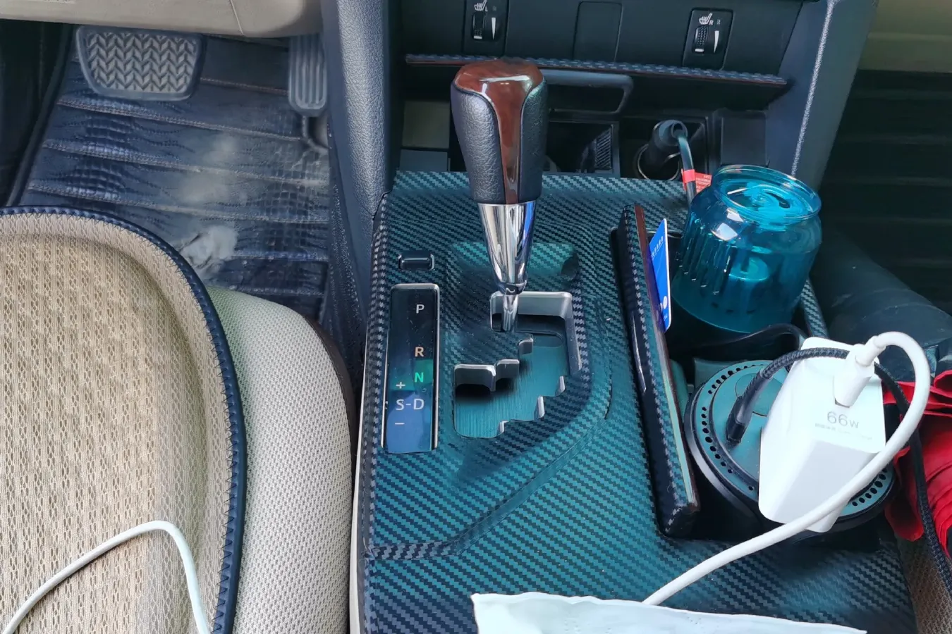 2012 Toyota Camry 2.5L 184HP L4 6AT,autocango,china used car exporter,china ev exporter,chinese used car exporter,chinese used ev exporter