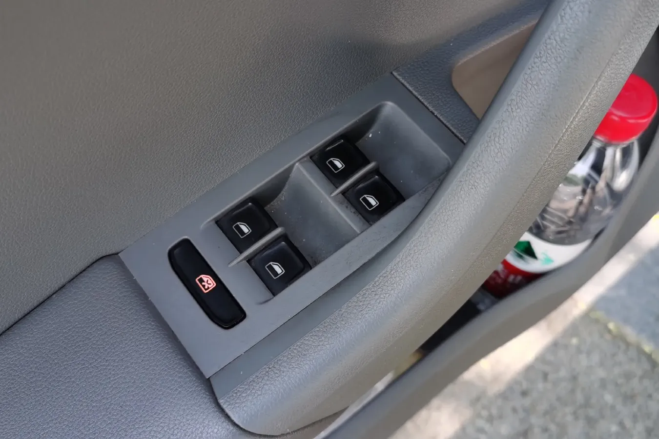 2015 Skoda Octavia 1.6L 110HP L4 6AT,autocango,china used car exporter,china ev exporter,chinese used car exporter,chinese used ev exporter