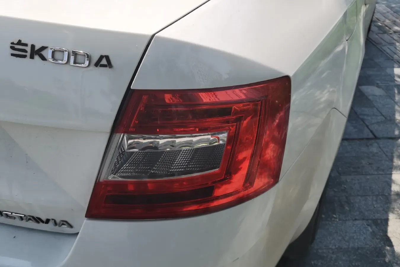 2015 Skoda Octavia 1.6L 110HP L4 6AT,autocango,china used car exporter,china ev exporter,chinese used car exporter,chinese used ev exporter