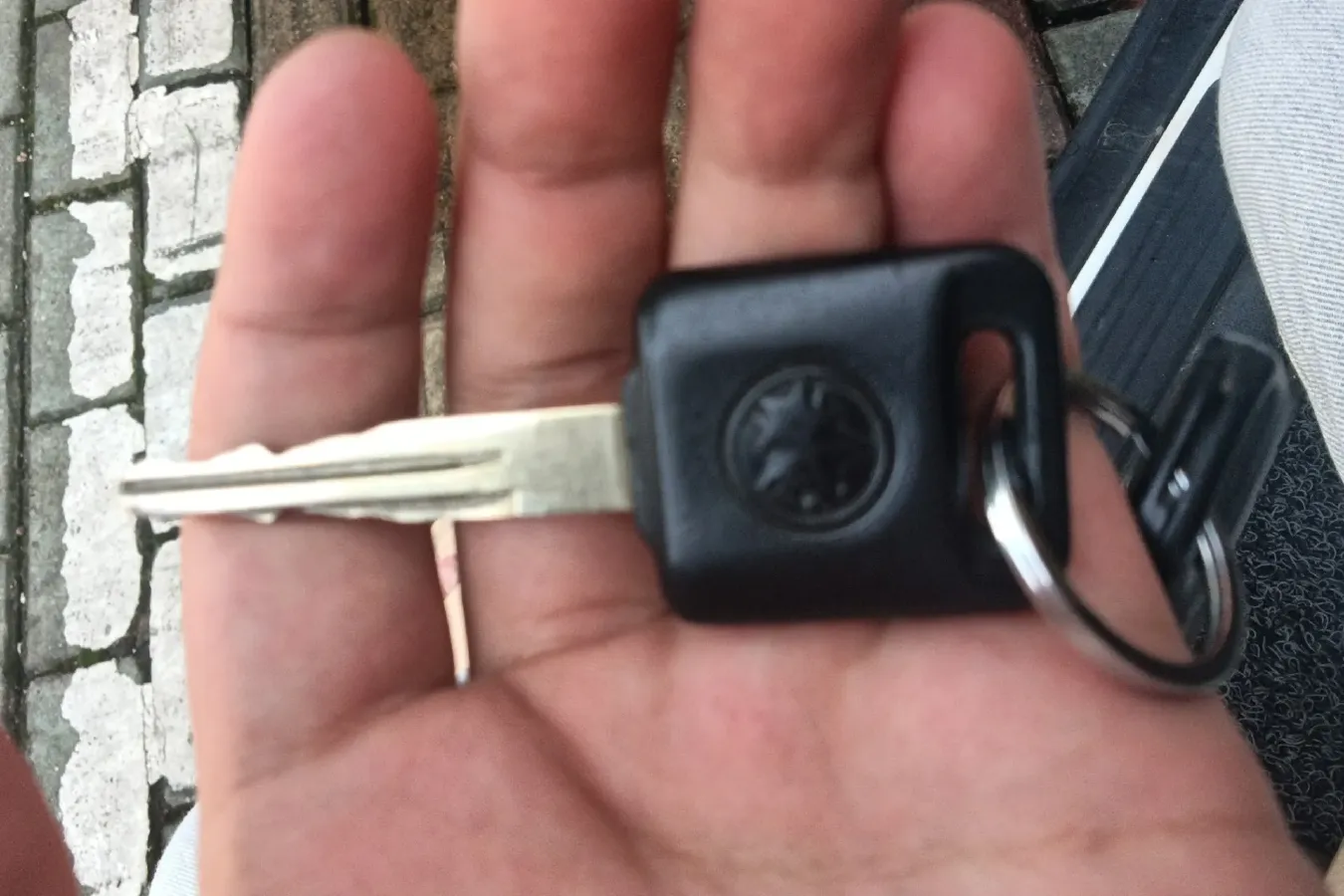 2013 Venucia R50 1.6L 117HP L4 4AT,autocango,china used car exporter,china ev exporter,chinese used car exporter,chinese used ev exporter