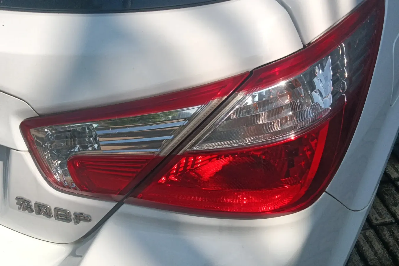 2013 Venucia R50 1.6L 117HP L4 4AT,autocango,china used car exporter,china ev exporter,chinese used car exporter,chinese used ev exporter