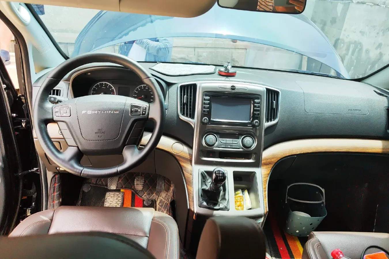 2021 DongFeng Forthing LingZhi Plus 2.0L 133HP L4 6MT,autocango,china used car exporter,china ev exporter,chinese used car exporter,chinese used ev exporter