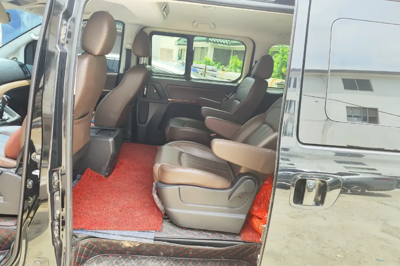 2021 DongFeng Forthing LingZhi Plus 2.0L 133HP L4 6MT,autocango,china used car exporter,china ev exporter,chinese used car exporter,chinese used ev exporter