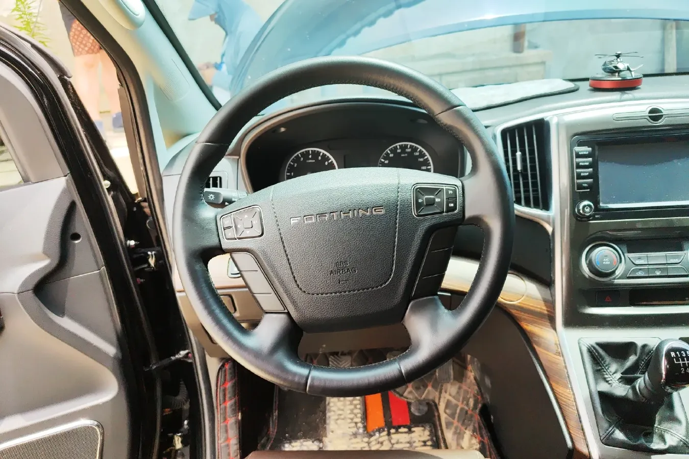 2021 DongFeng Forthing LingZhi Plus 2.0L 133HP L4 6MT,autocango,china used car exporter,china ev exporter,chinese used car exporter,chinese used ev exporter