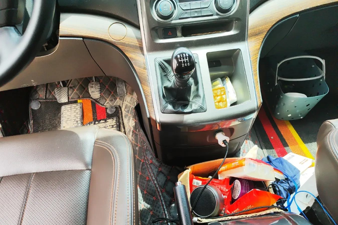 2021 DongFeng Forthing LingZhi Plus 2.0L 133HP L4 6MT,autocango,china used car exporter,china ev exporter,chinese used car exporter,chinese used ev exporter